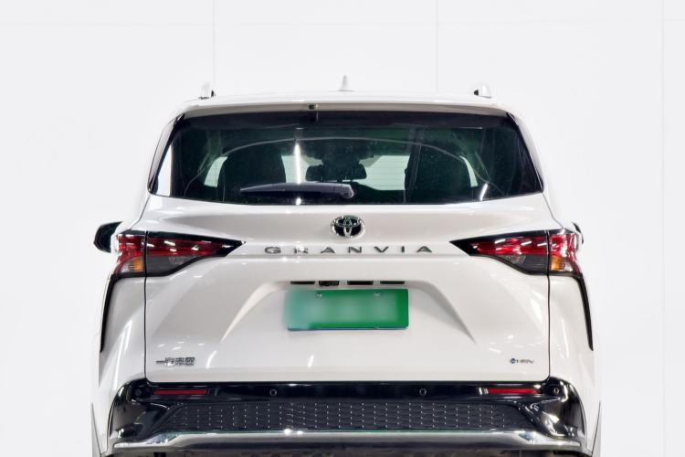 Used Toyota Granvia 2024 2.5L Hybrid Comfort Edition Exterior 9