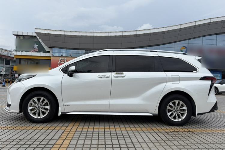 Used Toyota Granvia 2024 2.5L Hybrid Comfort Edition Exterior 9