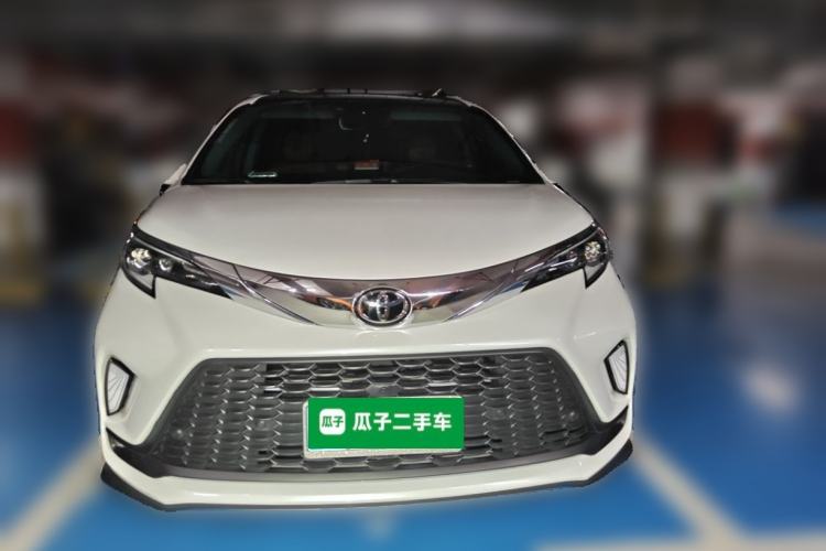 Used Toyota Granvia 2024 2.5L Hybrid Comfort Edition Front