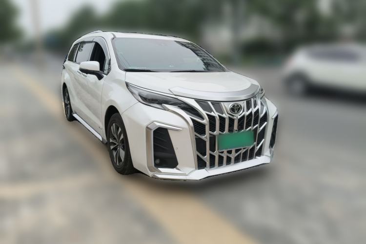 Used Toyota Granvia 2024 2.5L Hybrid Prestige PLUS Four-Wheel Drive Version Front Right 45 Deg
