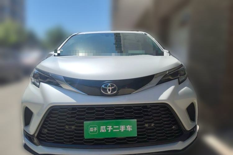Used Toyota Granvia 2024 2.5L Hybrid Luxury Edition Front