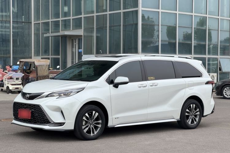 Toyota Granvia 2024 2.5L Hybrid Luxury Edition