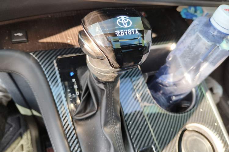 Used Toyota Granvia 2024 2.5L Hybrid Prestige PLUS Four-Wheel Drive Version Gear Lever