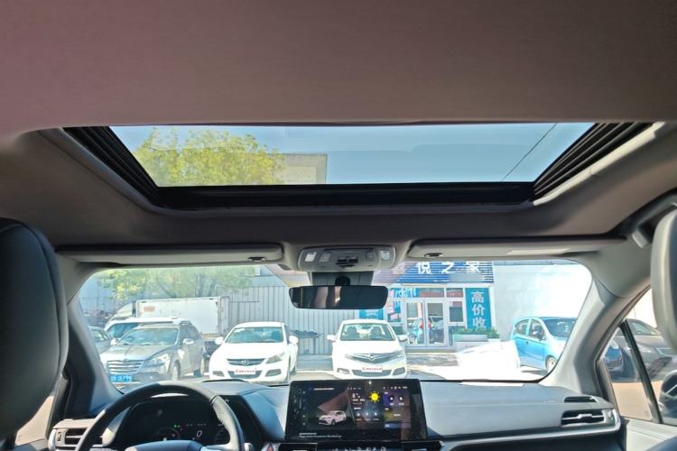 Used Toyota Granvia 2024 2.5L Hybrid Prestige PLUS Edition Headliner