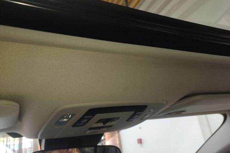 Used Toyota Granvia 2024 2.5L Hybrid Comfort Edition Headliner