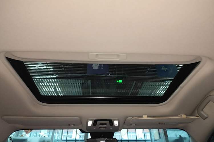 Used Toyota Granvia 2024 2.5L Hybrid Comfort Edition Headliner