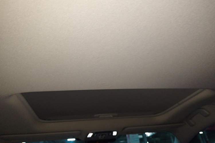 Used Toyota Granvia 2024 2.5L Hybrid Comfort Edition Headliner