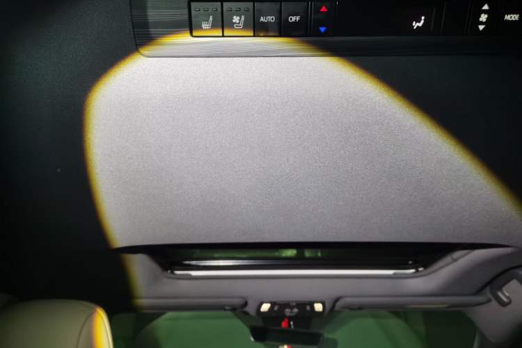 Used Toyota Granvia 2024 2.5L Hybrid Prestige ULTRA Edition Headliner