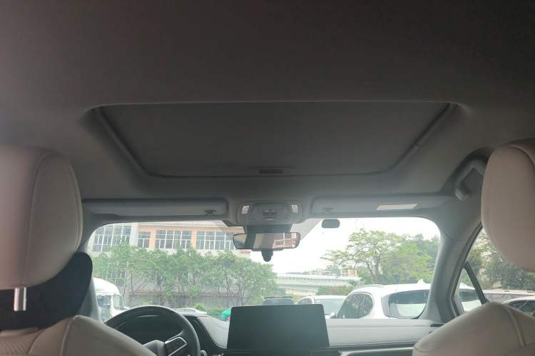 Used Toyota Granvia 2024 2.5L Hybrid Prestige ULTRA Edition Headliner