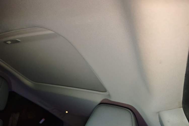Used Toyota Granvia 2024 2.5L Hybrid Comfort Edition Headliner