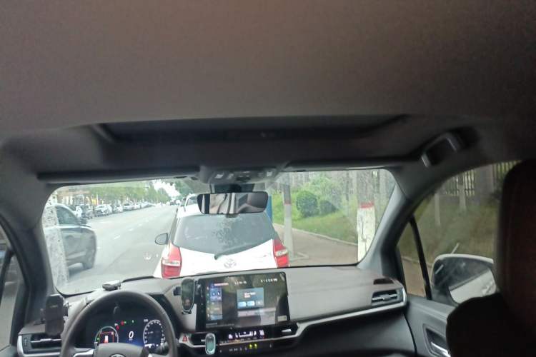 Used Toyota Granvia 2024 2.5L Hybrid Prestige PLUS Four-Wheel Drive Version Headliner