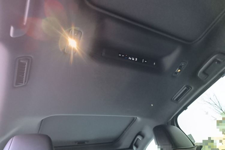 Used Toyota Granvia 2024 2.5L Hybrid Prestige PLUS Four-Wheel Drive Version Headliner