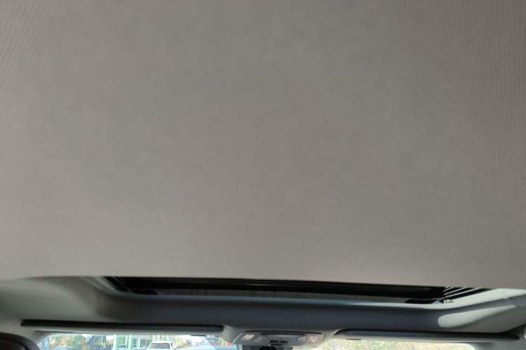 Used Toyota Granvia 2024 2.5L Hybrid Prestige PLUS Four-Wheel Drive Version Headliner