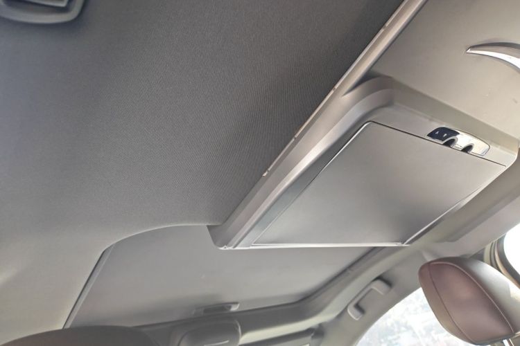 Used Toyota Granvia 2024 2.5L Hybrid Prestige PLUS Four-Wheel Drive Version Headliner