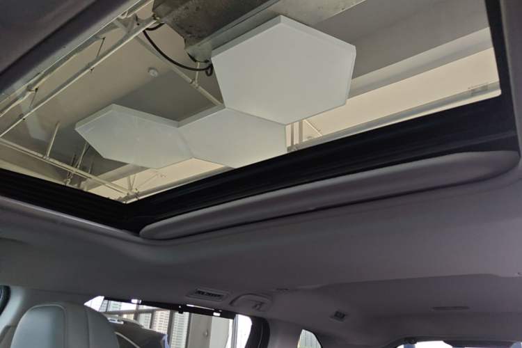 Used Toyota Granvia 2024 2.5L Hybrid Comfort Edition Headliner