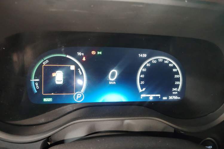 Used Toyota Granvia 2024 2.5L Hybrid Prestige PLUS Four-Wheel Drive Version Instrument Cluster