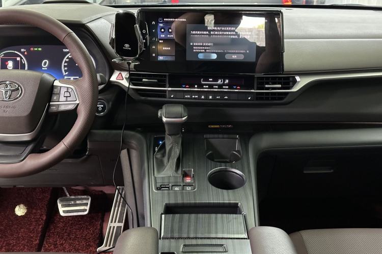 Used Toyota Granvia 2024 2.5L Hybrid Prestige PLUS Four-Wheel Drive Version Interior 1