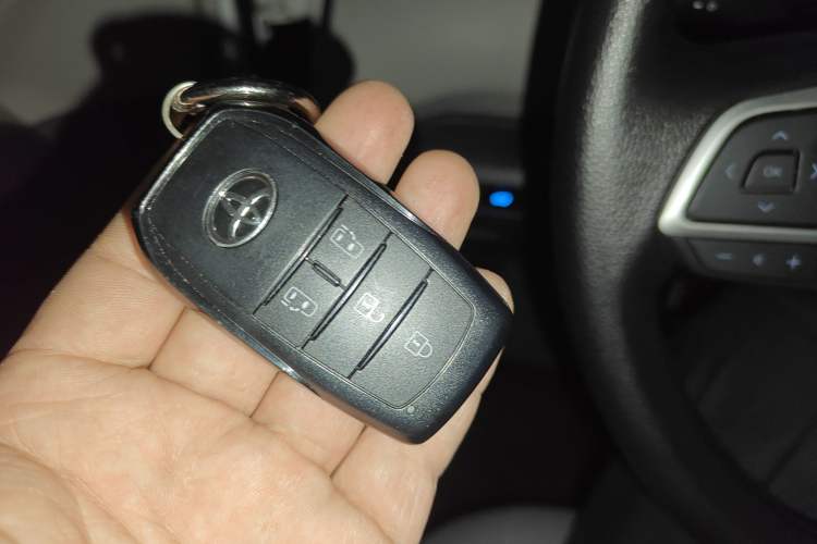 Used Toyota Granvia 2024 2.5L Hybrid Comfort Edition Interior 1