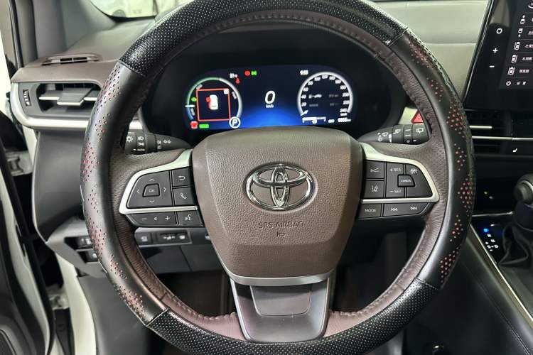 Used Toyota Granvia 2024 2.5L Hybrid Prestige PLUS Four-Wheel Drive Version Interior 1