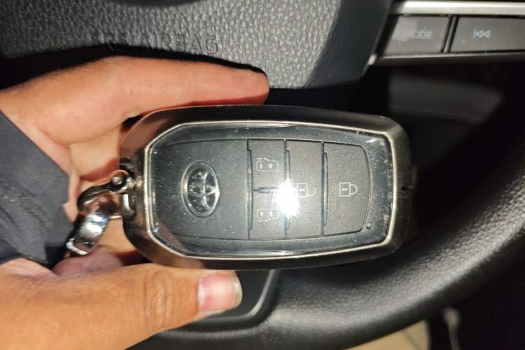 Used Toyota Granvia 2024 2.5L Hybrid Comfort Edition Interior 1