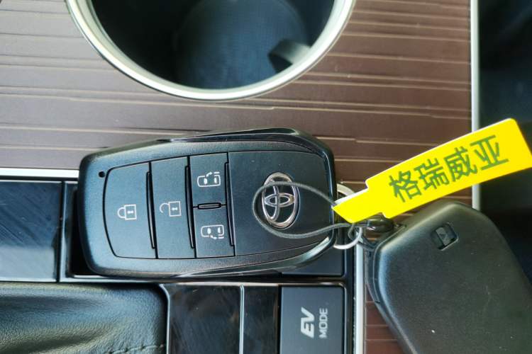 Used Toyota Granvia 2024 2.5L Hybrid Comfort Edition Interior 1