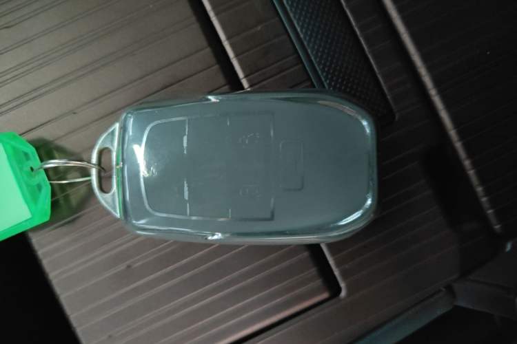 Used Toyota Granvia 2024 2.5L Hybrid Prestige PLUS Edition Interior 1