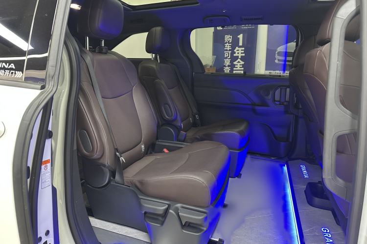 Used Toyota Granvia 2024 2.5L Hybrid Prestige PLUS Four-Wheel Drive Version Interior 11