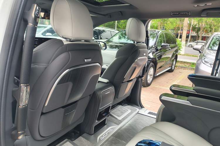 Used Toyota Granvia 2024 2.5L Hybrid Prestige PLUS Four-Wheel Drive Version Interior 12