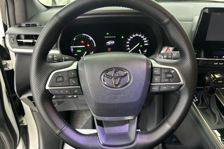 Used Toyota Granvia 2024 2.5L Hybrid Luxury Edition Interior 2