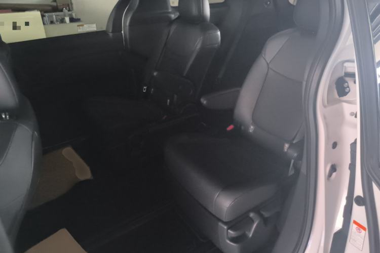 Used Toyota Granvia 2024 2.5L Hybrid Prestige PLUS Four-Wheel Drive Version Interior 4