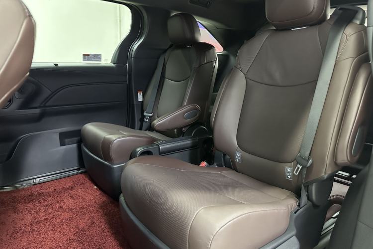 Used Toyota Granvia 2024 2.5L Hybrid Prestige PLUS Four-Wheel Drive Version Interior 5