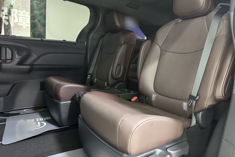 Used Toyota Granvia 2024 2.5L Hybrid Prestige PLUS Four-Wheel Drive Version Interior 5