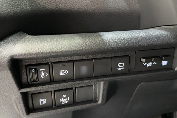 Used Toyota Granvia 2024 2.5L Hybrid Prestige PLUS Edition Interior 6