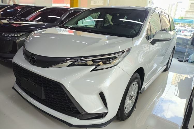 Toyota Granvia 2024 2.5L Hybrid Comfort Edition