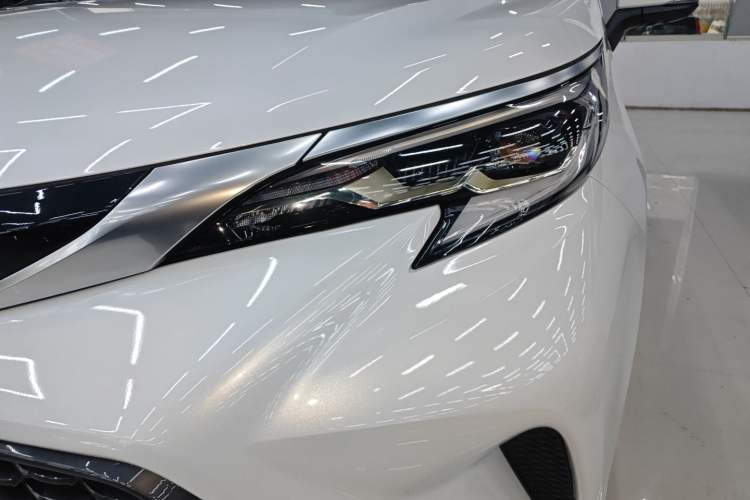 Used Toyota Granvia 2024 2.5L Hybrid Prestige PLUS Edition Left Front Headlight