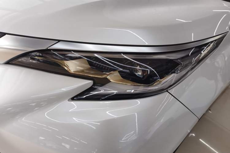 Used Toyota Granvia 2024 2.5L Hybrid Luxury Edition Left Front Headlight