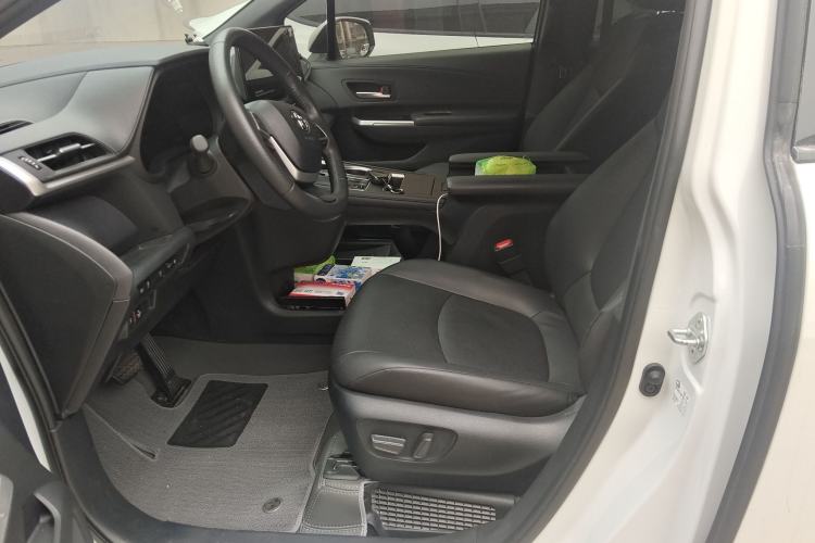 Used Toyota Granvia 2024 2.5L Hybrid Prestige PLUS Four-Wheel Drive Version Left Front Seat
