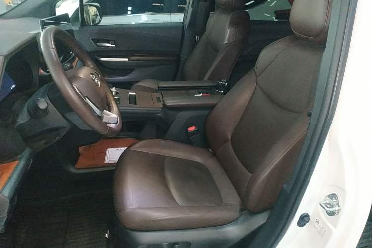 Used Toyota Granvia 2024 2.5L Hybrid Prestige PLUS Four-Wheel Drive Version Left Front Seat