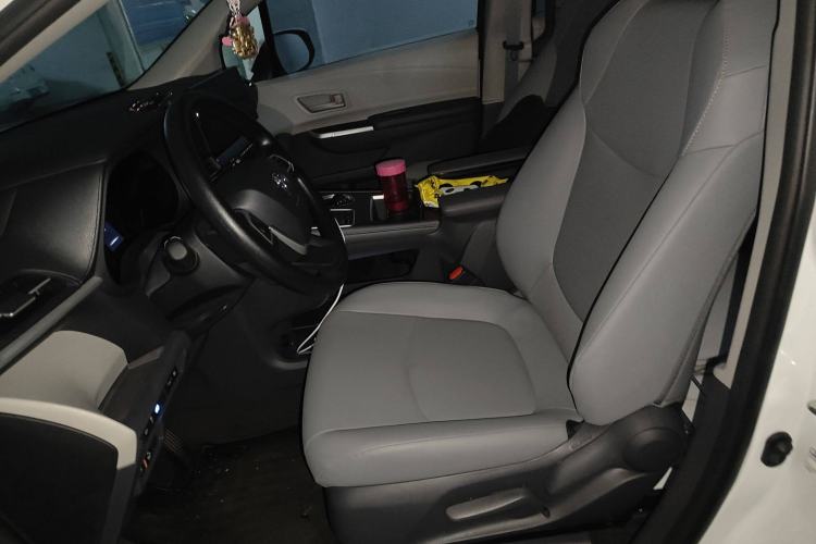 Used Toyota Granvia 2024 2.5L Hybrid Comfort Edition Left Front Seat