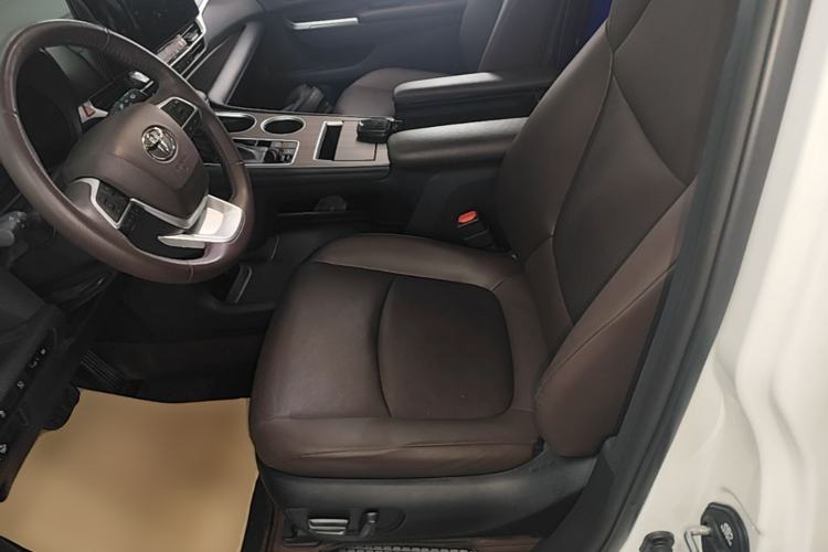 Used Toyota Granvia 2024 2.5L Hybrid Prestige PLUS Four-Wheel Drive Version Left Front Seat