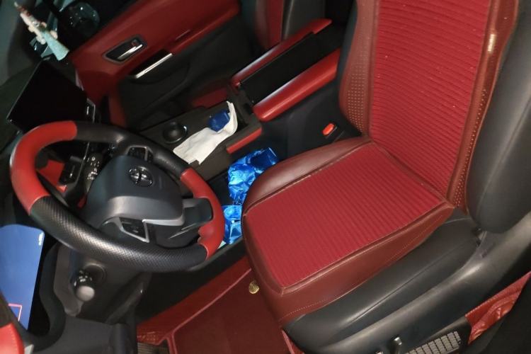 Used Toyota Granvia 2024 2.5L Hybrid Luxury Edition Left Front Seat