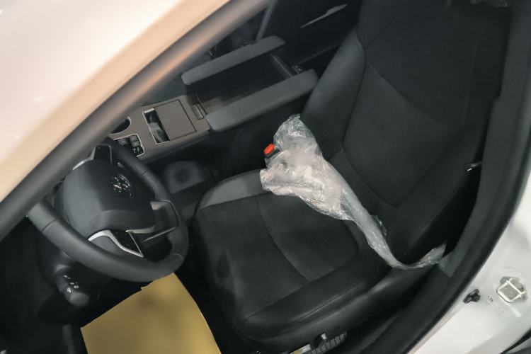 Used Toyota Granvia 2024 2.5L Hybrid Prestige PLUS Edition Left Front Seat