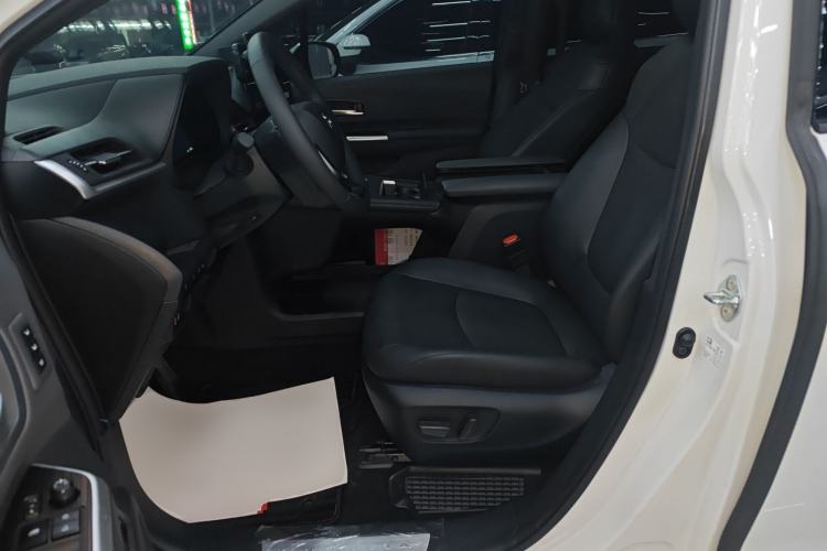 Used Toyota Granvia 2024 2.5L Hybrid Prestige PLUS Edition Left Front Seat