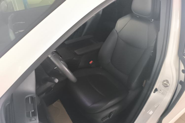 Used Toyota Granvia 2024 2.5L Hybrid Prestige PLUS Four-Wheel Drive Version Left Front Seat