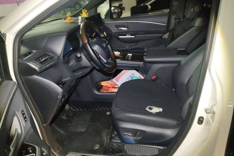 Used Toyota Granvia 2024 2.5L Hybrid Prestige PLUS Four-Wheel Drive Version Left Front Seat