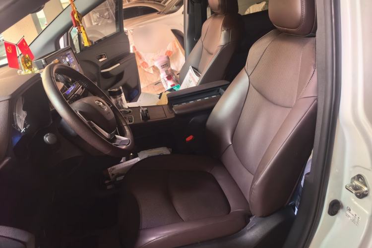 Used Toyota Granvia 2024 2.5L Hybrid Prestige PLUS Four-Wheel Drive Version Left Front Seat