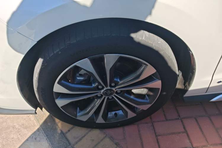 Used Toyota Granvia 2024 2.5L Hybrid Prestige PLUS Edition Left Front Wheel Hub
