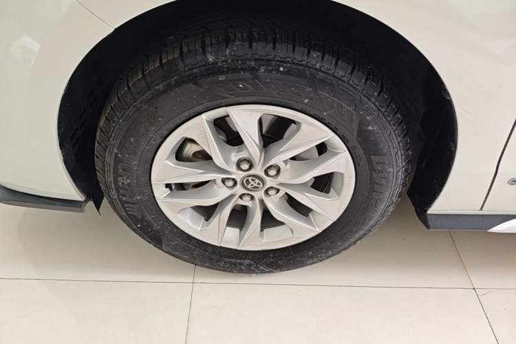 Used Toyota Granvia 2024 2.5L Hybrid Comfort Edition Left Front Wheel Hub