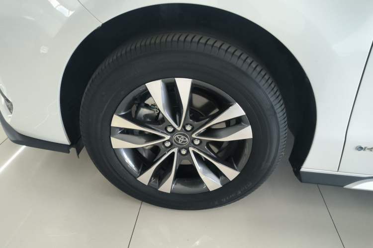 Used Toyota Granvia 2024 2.5L Hybrid Prestige PLUS Four-Wheel Drive Version Left Front Wheel Hub