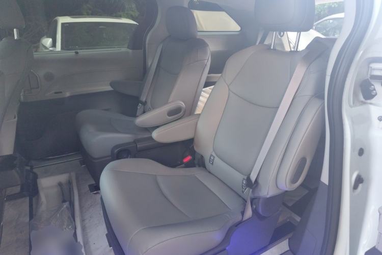 Used Toyota Granvia 2024 2.5L Hybrid Comfort Edition Left Rear Seat